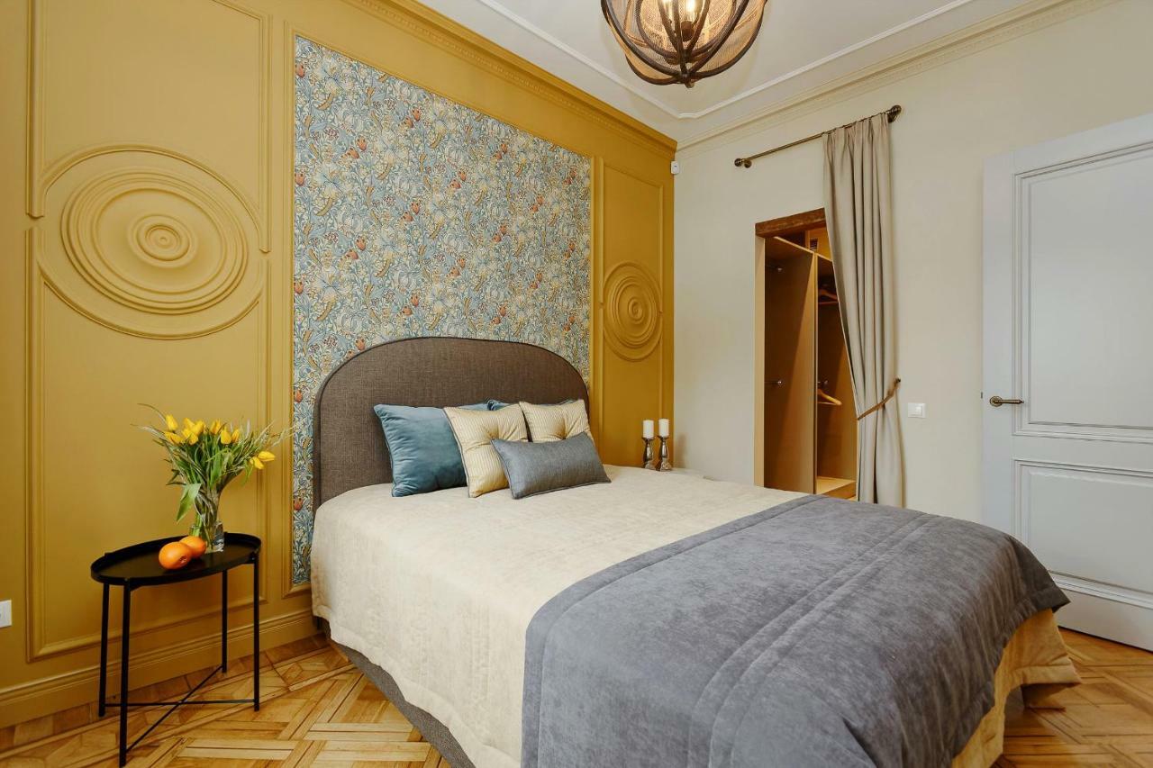 Dzirnavu Residense Apartment Riga Exterior photo
