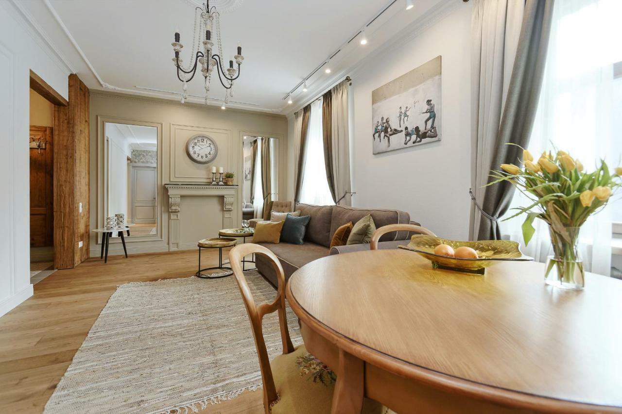 Dzirnavu Residense Apartment Riga Exterior photo